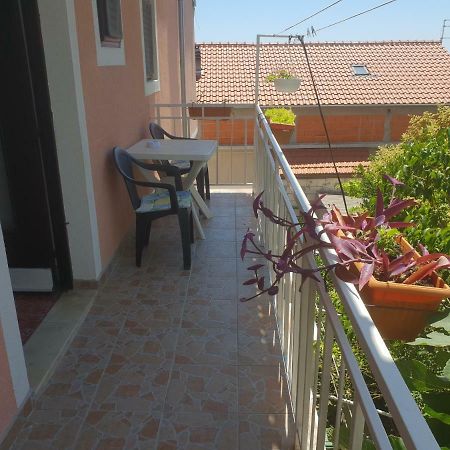 Guest House Alisa Hvar Town Extérieur photo
