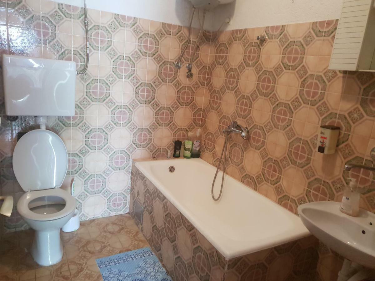Guest House Alisa Hvar Town Extérieur photo